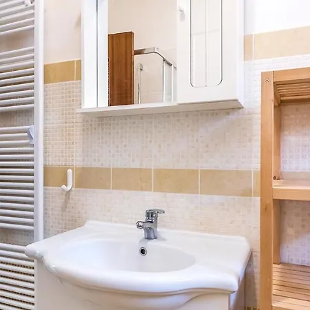 Apartment S177 - Sirolo, Trilocale In Centro Con Giardino