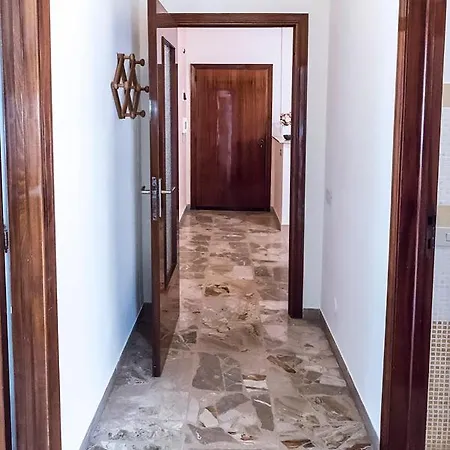 S177 - Sirolo, Trilocale In Centro Con Giardino Apartment *