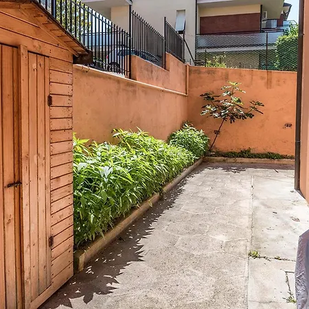 S177 - Sirolo, Trilocale In Centro Con Giardino 아파트