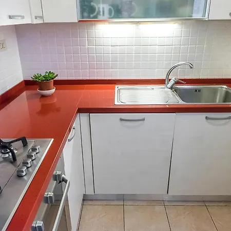 S177 - Sirolo, Trilocale In Centro Con Giardino Apartamento